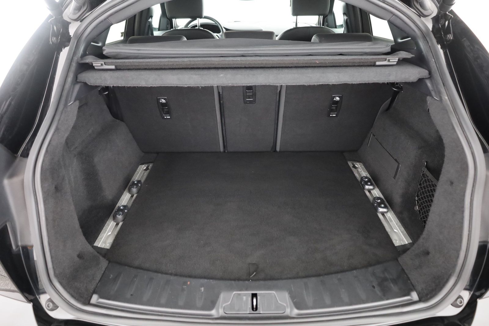 Jaguar E-PACE 2.0 Aut. AWD LED Panorama Memory 360° ACC