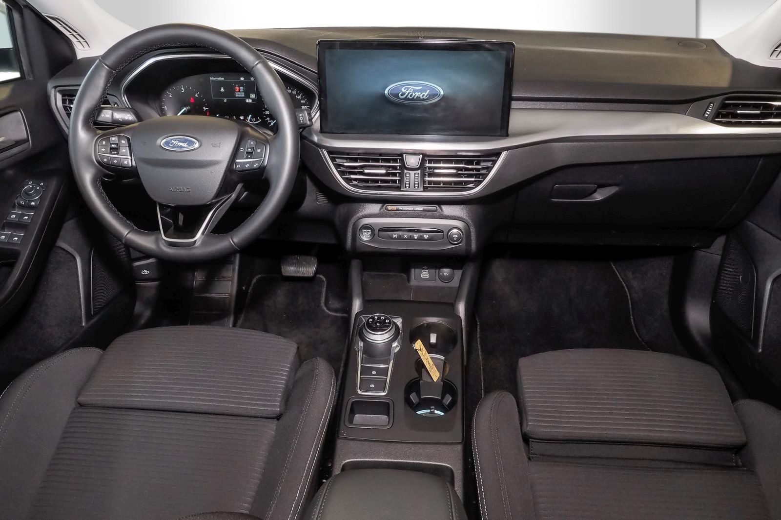 Ford Focus Turnier 1.5 EcoBlue Aut. Titanium-Sync 3 m