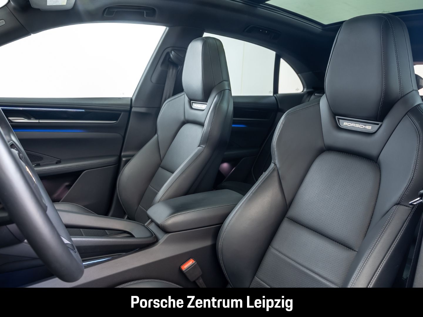 Porsche Macan 4S Vollleder Inno Luft HA-Lenkung AR-HUD B