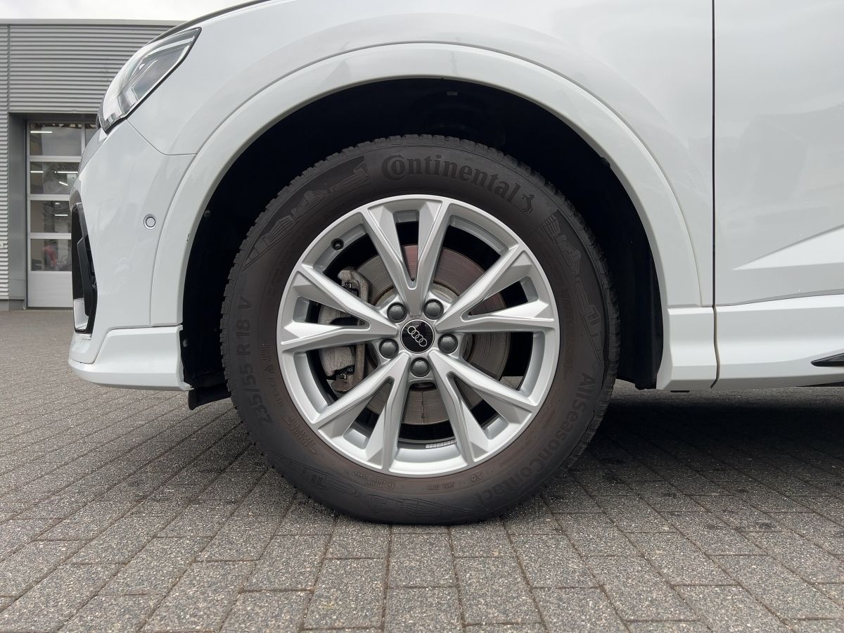 Audi Q3 45 TFSI quattro S-line - Samsaru's Car Outlet