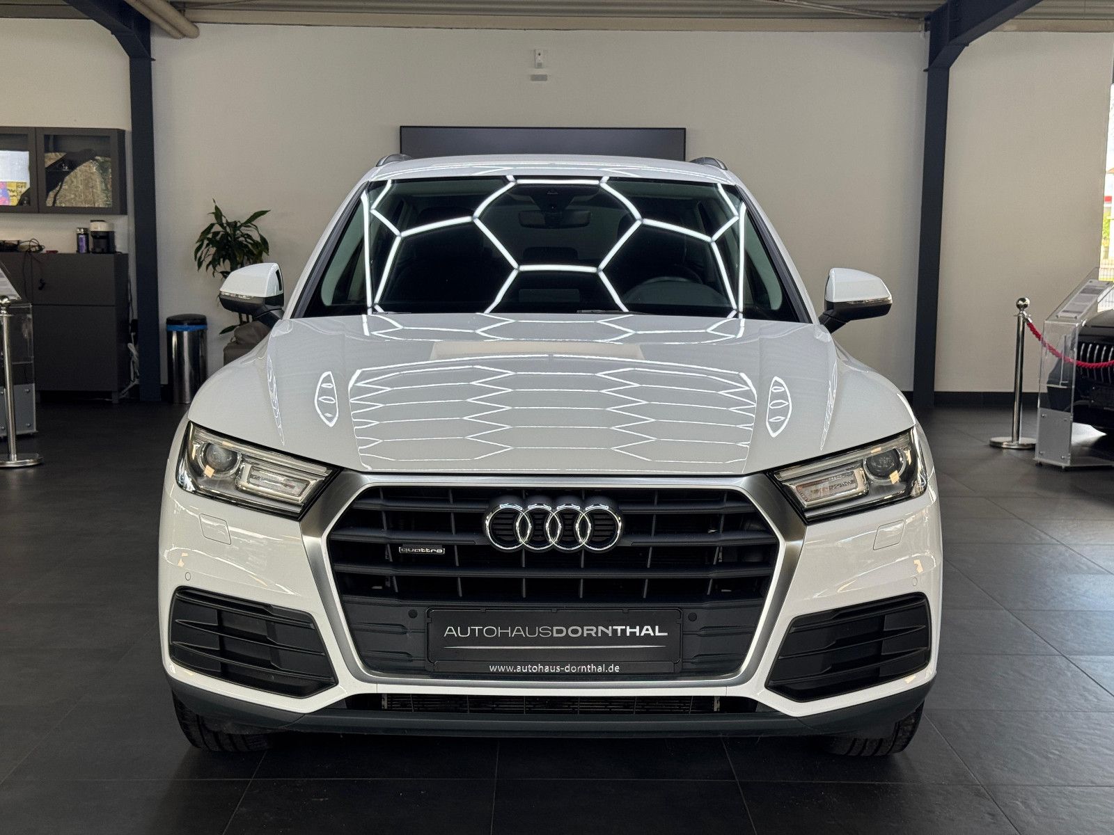 Audi Q5 35 TDI quattro - Samsaru's Car Outlet