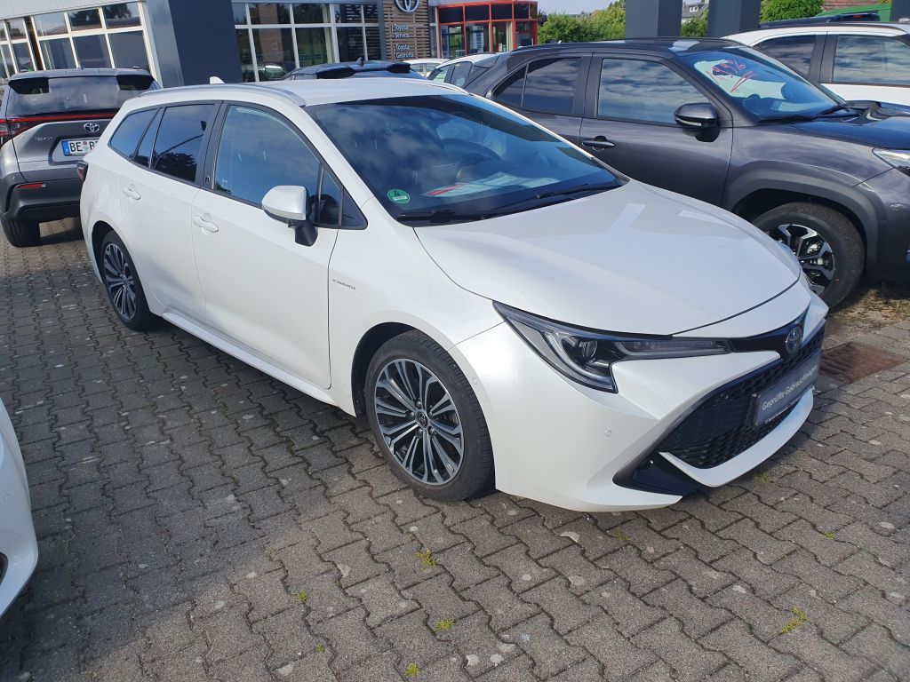 Toyota Corolla 2.0 Hybrid TS - Samsaru's Car Outlet