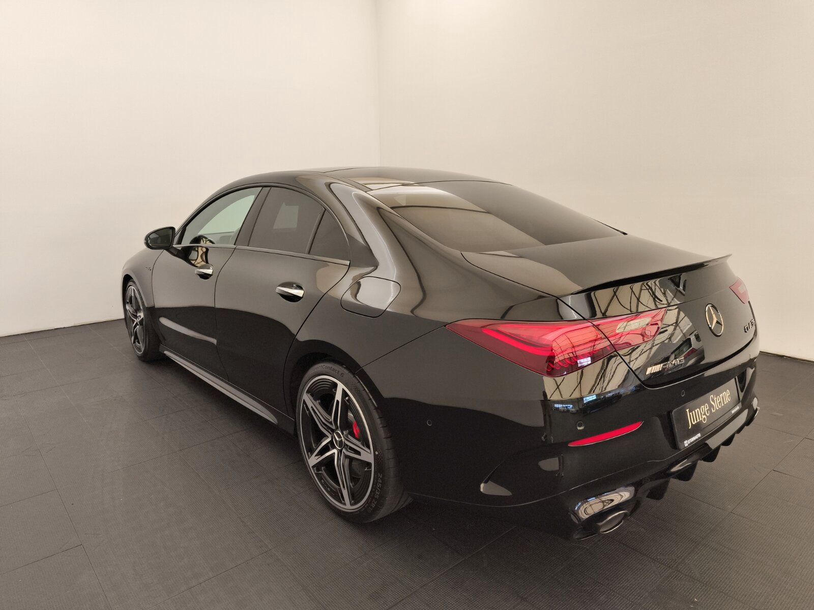 Mercedes-Benz CLA 35 4M Coupé - Samsaru's Car Outlet