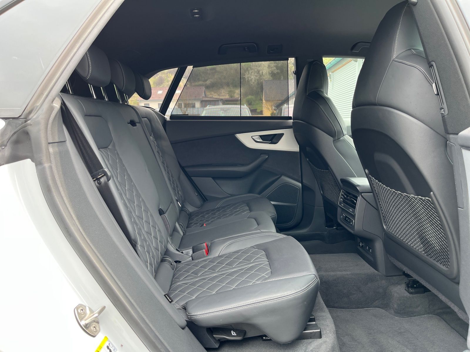 Audi Q8 S-Line 55 TFSIe quattro / HD-Matrix, AHK, B&O