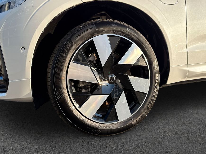 Volvo XC60 T6 AWD Plug-in Hybrid Plus Dark