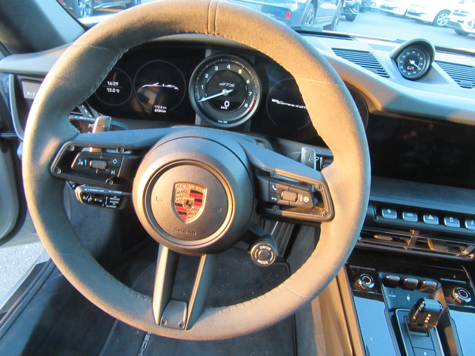 Porsche 992 911 Carrera 4 GTS Cabriolet PDK
