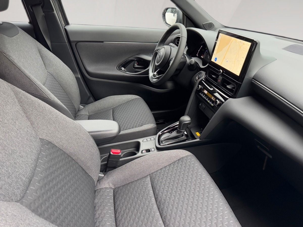 Toyota Yaris Cross 1.5 Hybrid Teamplayer mit Winter-Pak