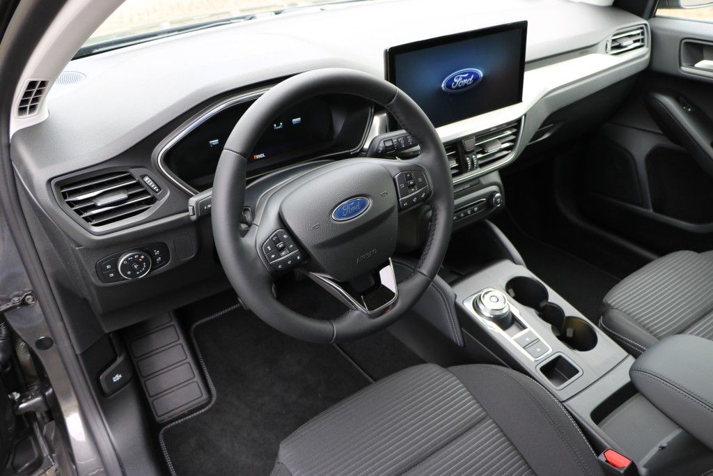 Ford Focus Titanium X RK ACC LED Automatik Park Assis