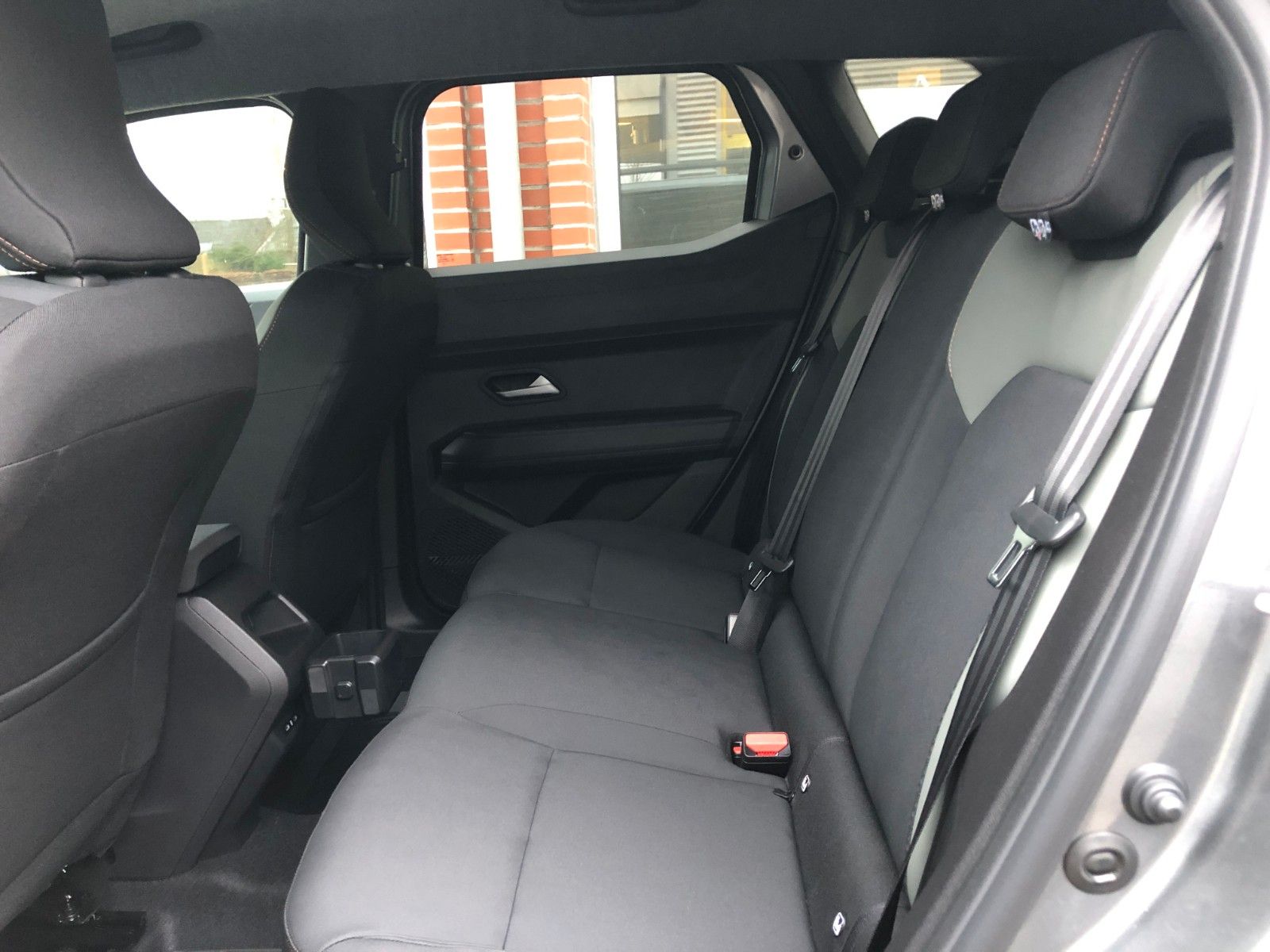 Dacia Duster III TCe 130 Extreme - Samsaru's Car Outlet