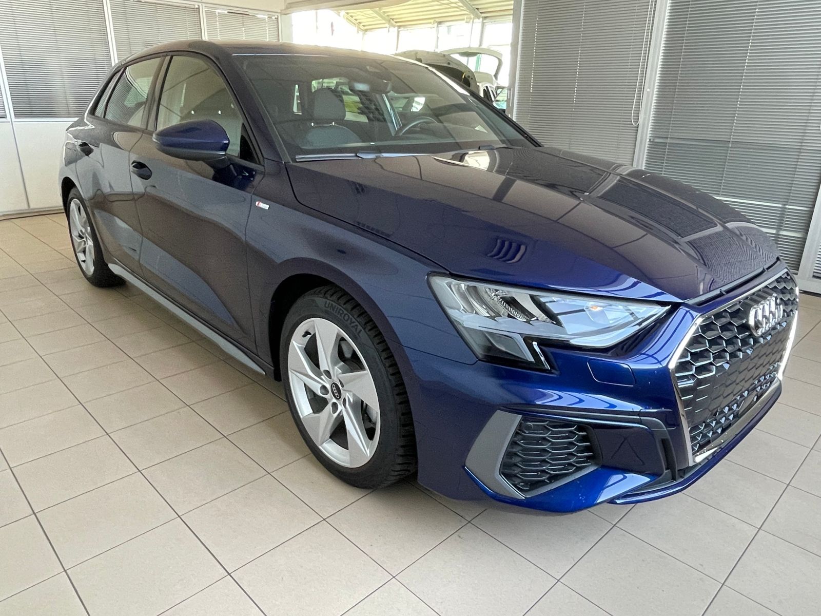 Audi A3 Sportback 35 TDI s tronic S line*LEDER*NAVI*D