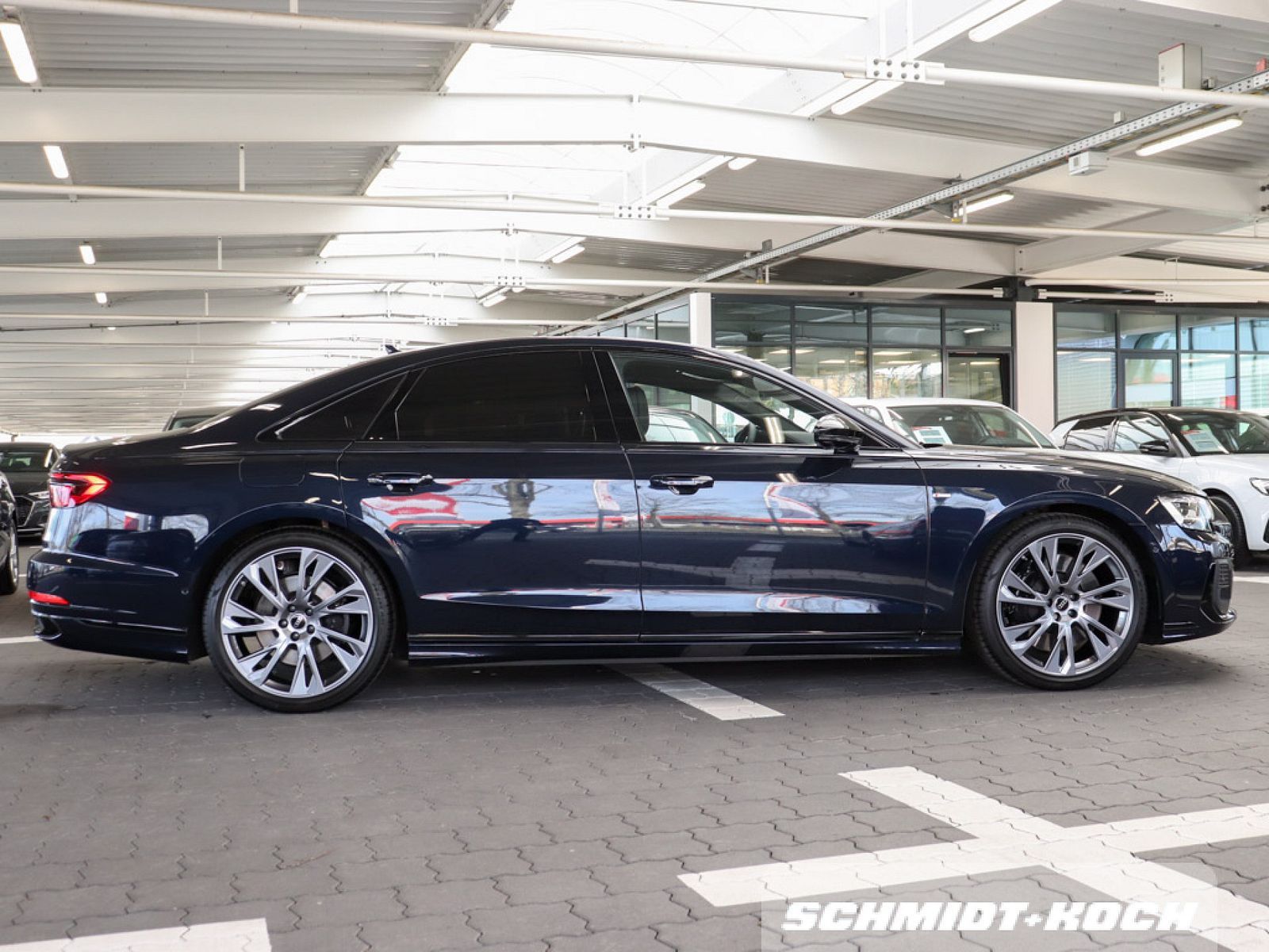 Audi A8 60 TFSI e Quattro S line - Samsaru's Car Outlet