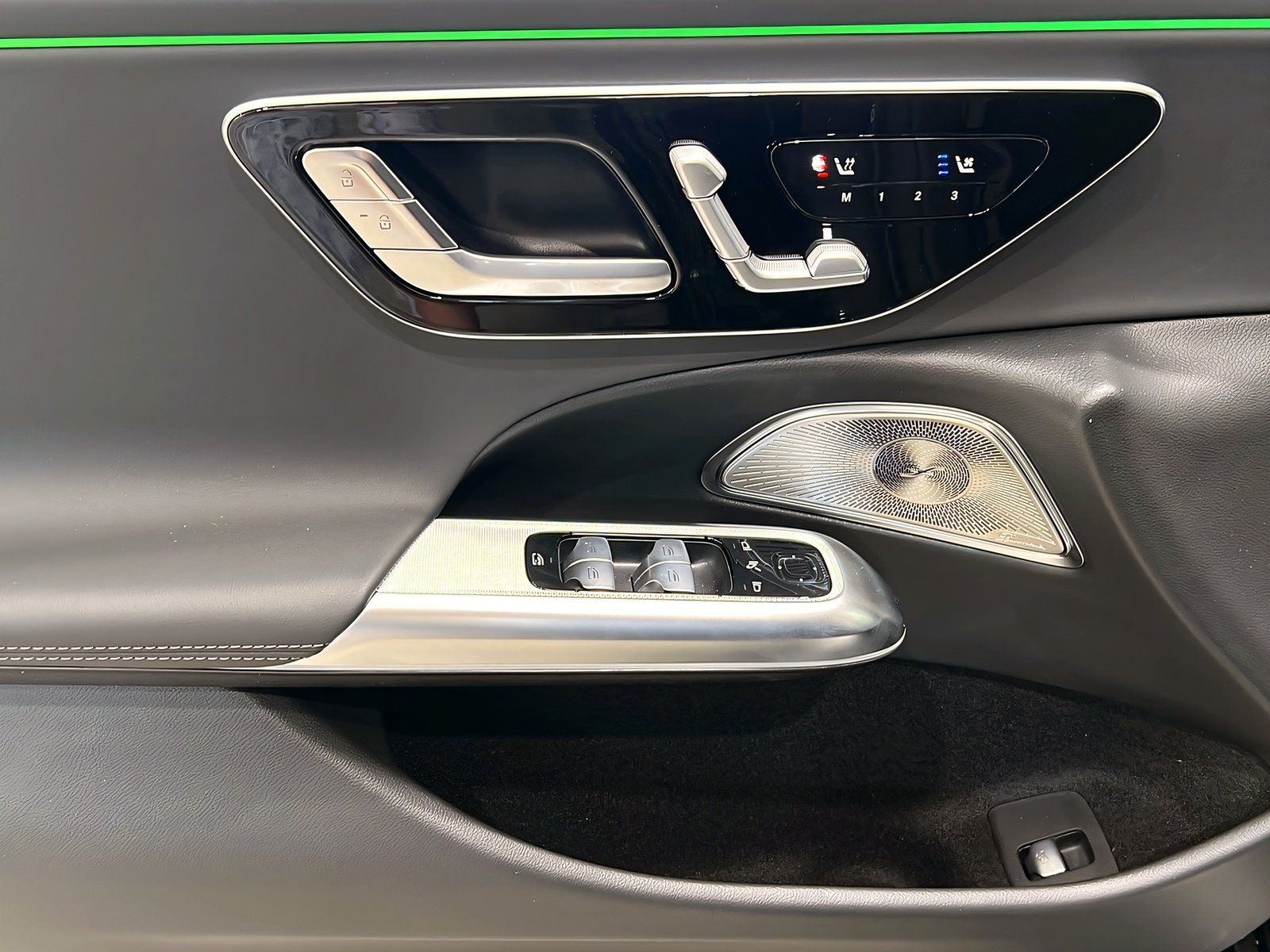 Mercedes-Benz E 450 d 4M T AMG+DISTR+SUPERSCREEN+Burm+AHK+360°