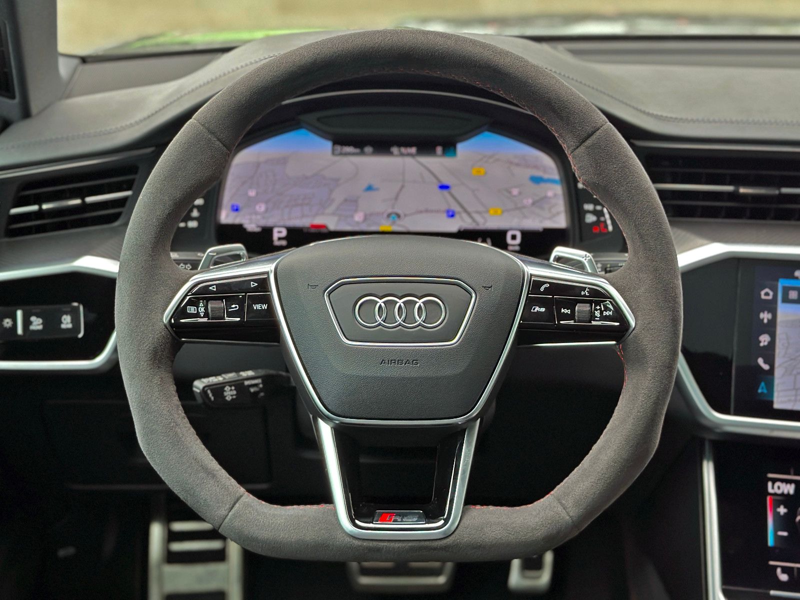 Audi RS6 Avant BLACK PANO HUD NIGHT STHZG B&O 280km/h