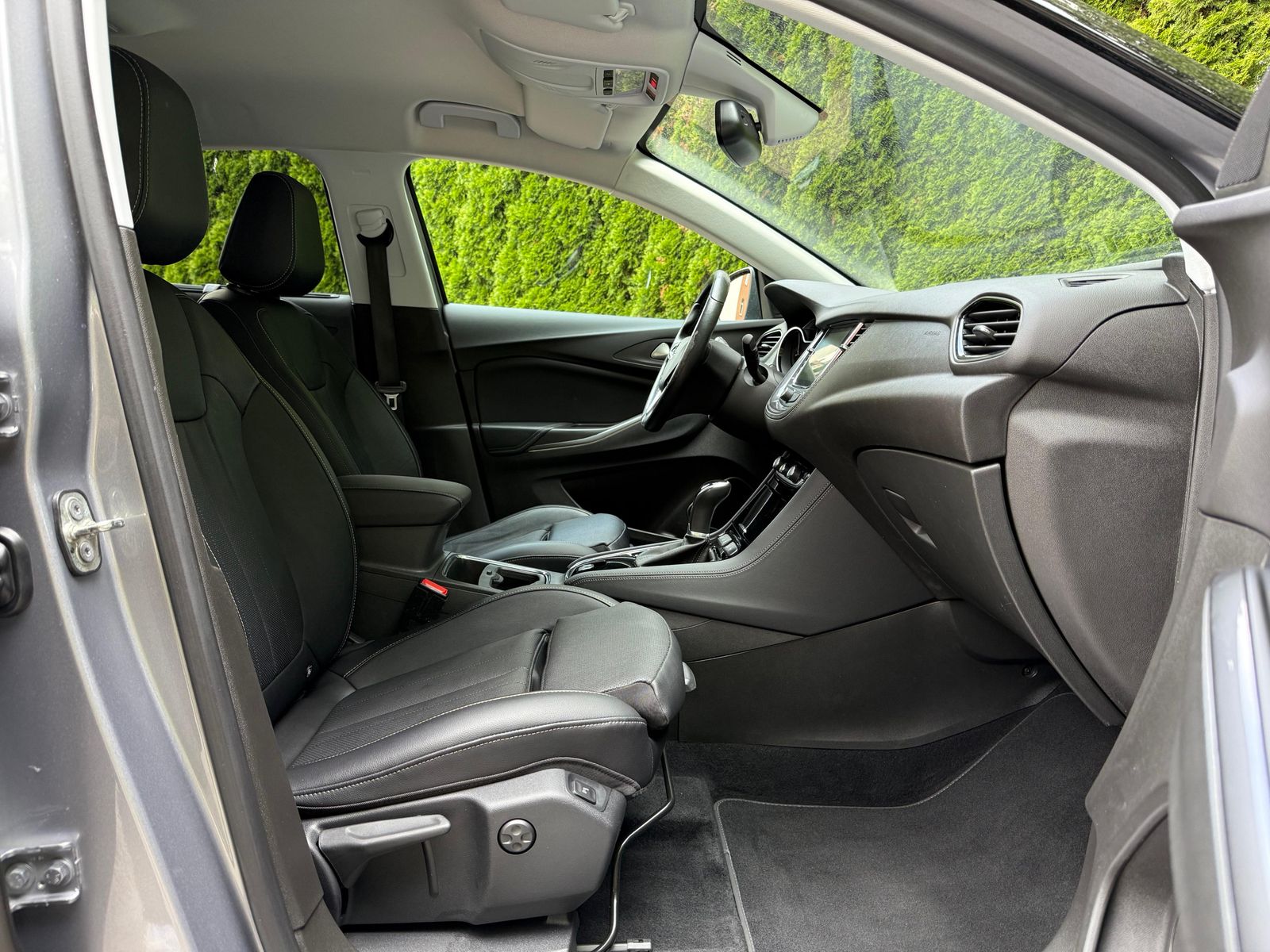 Opel Grandland 2.0 CDTI Ultimate - Samsaru's Car Outlet