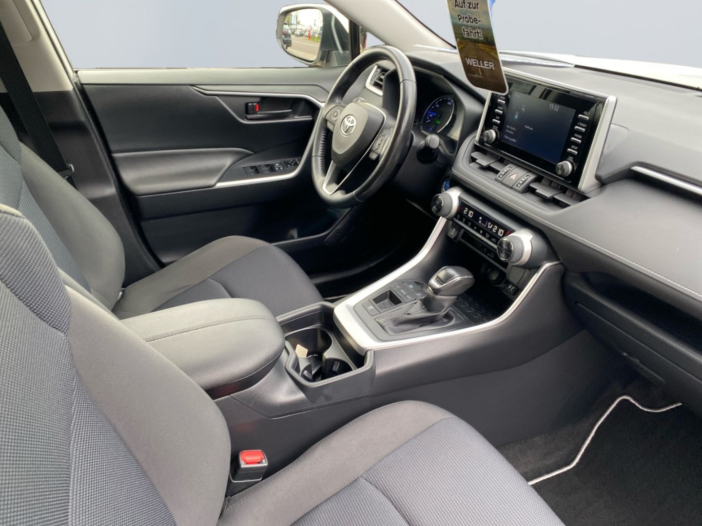 Toyota RAV 4 2.5 Hybrid 4x2 - Samsaru's Car Outlet