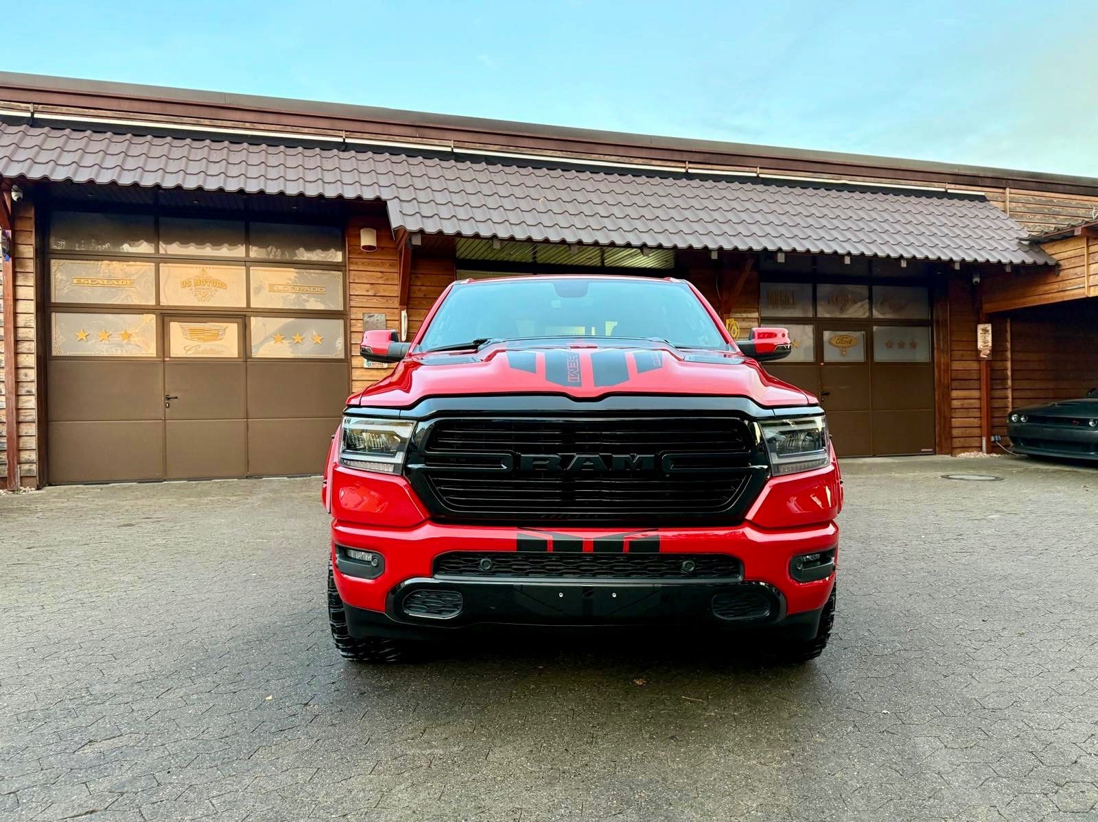 Dodge V8*SPORT*LIFT*4X4*AHK*LED*OFFROAD*NAVI*GARANTIE
