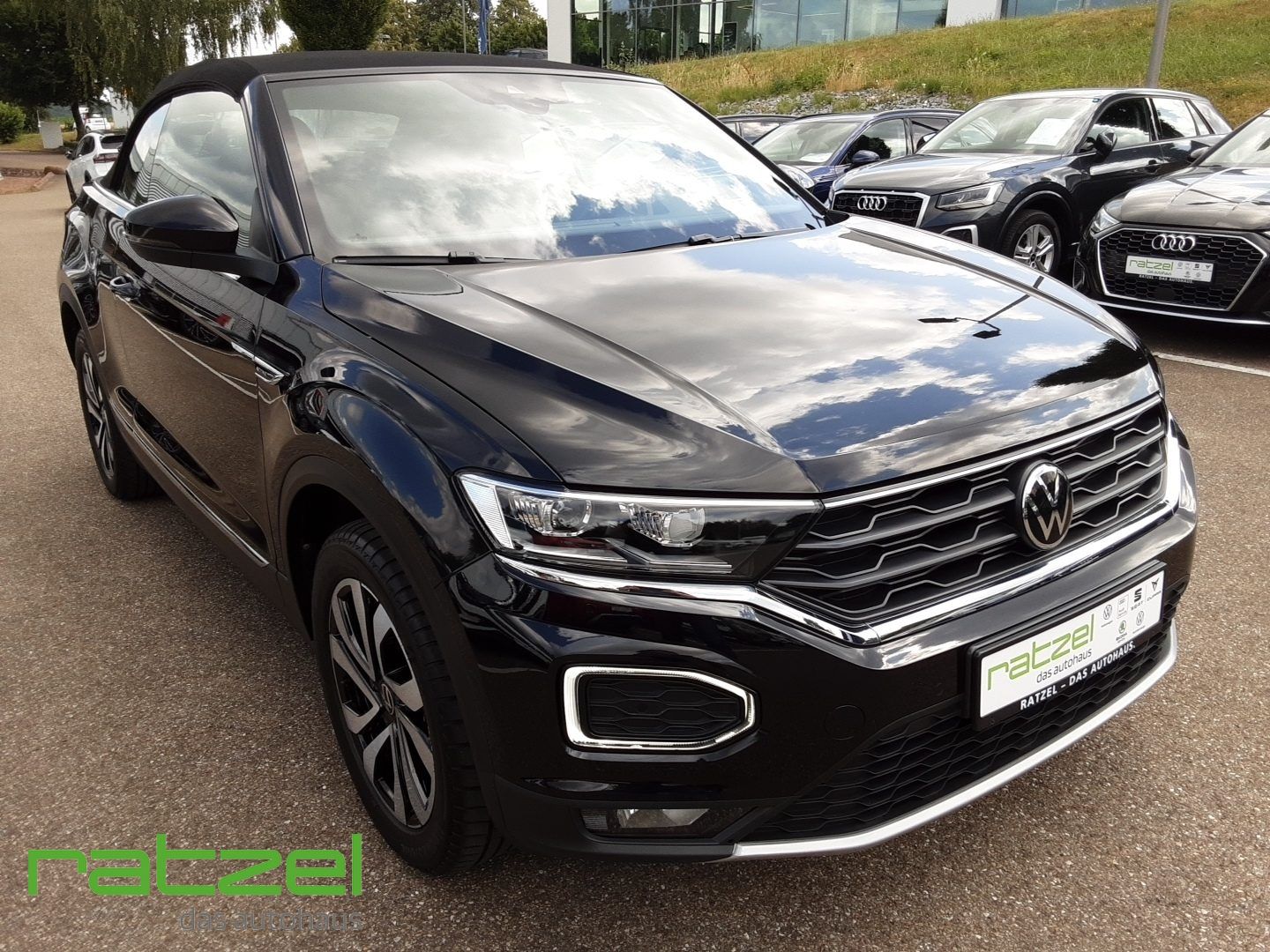 Volkswagen T-Roc 1.5 TSI DSG Active+ - Samsaru's Car Outlet
