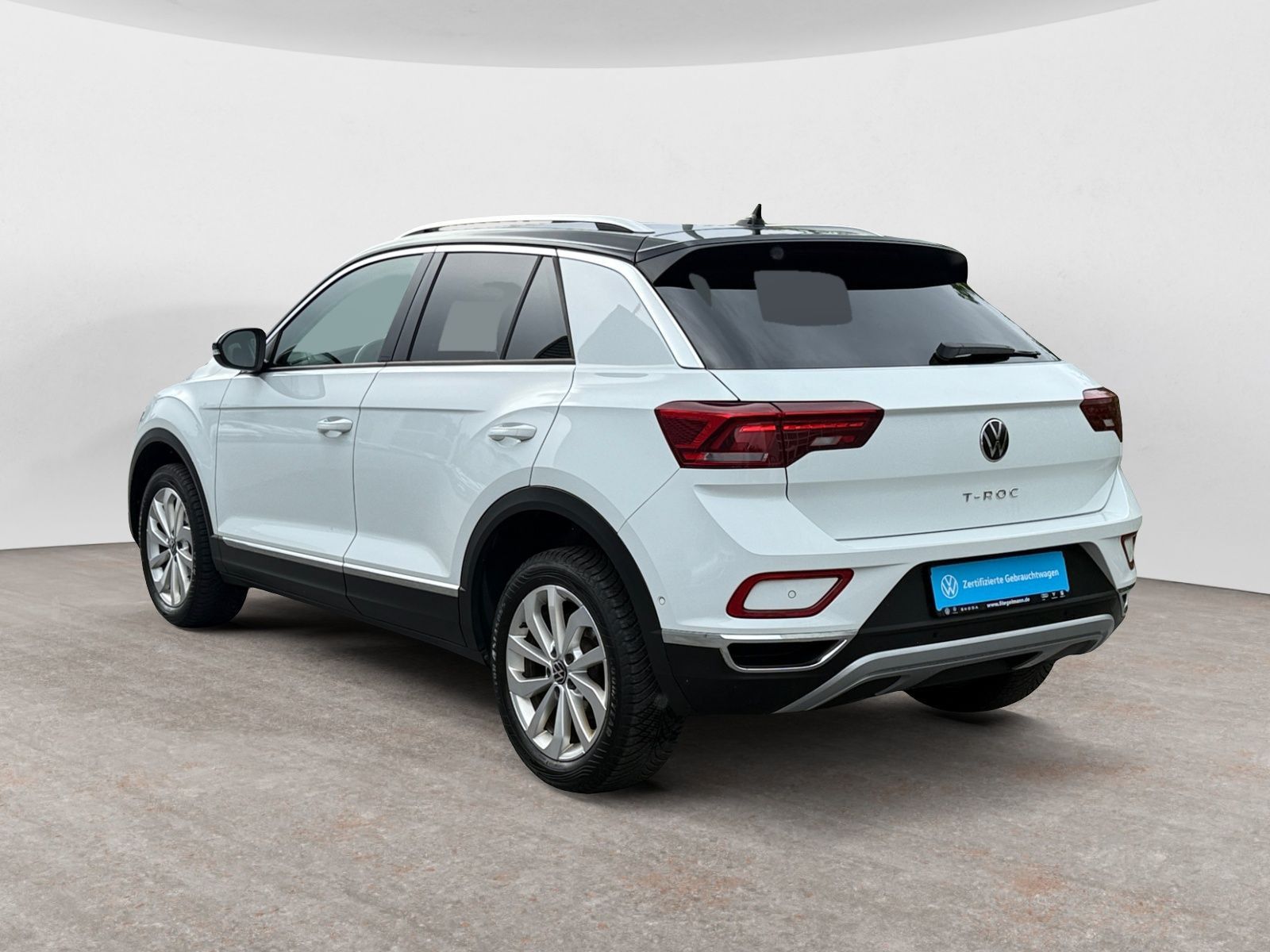 Volkswagen T-Roc 1.5 TSI DSG Facelift Style - Samsaru's Car Outlet