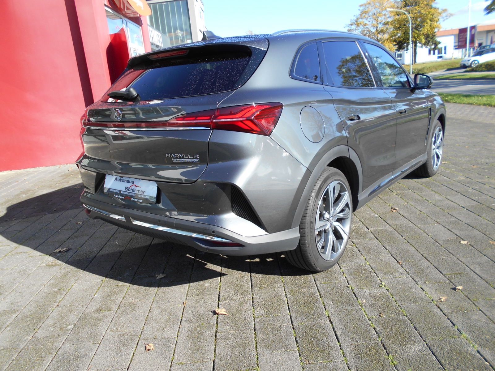 MG Marvel R Luxury