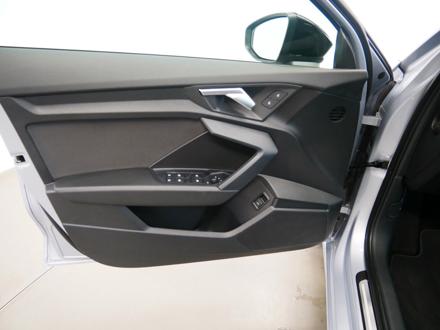 Audi A3 Sportback 35 TFSI advanced - Samsaru's Car Outlet