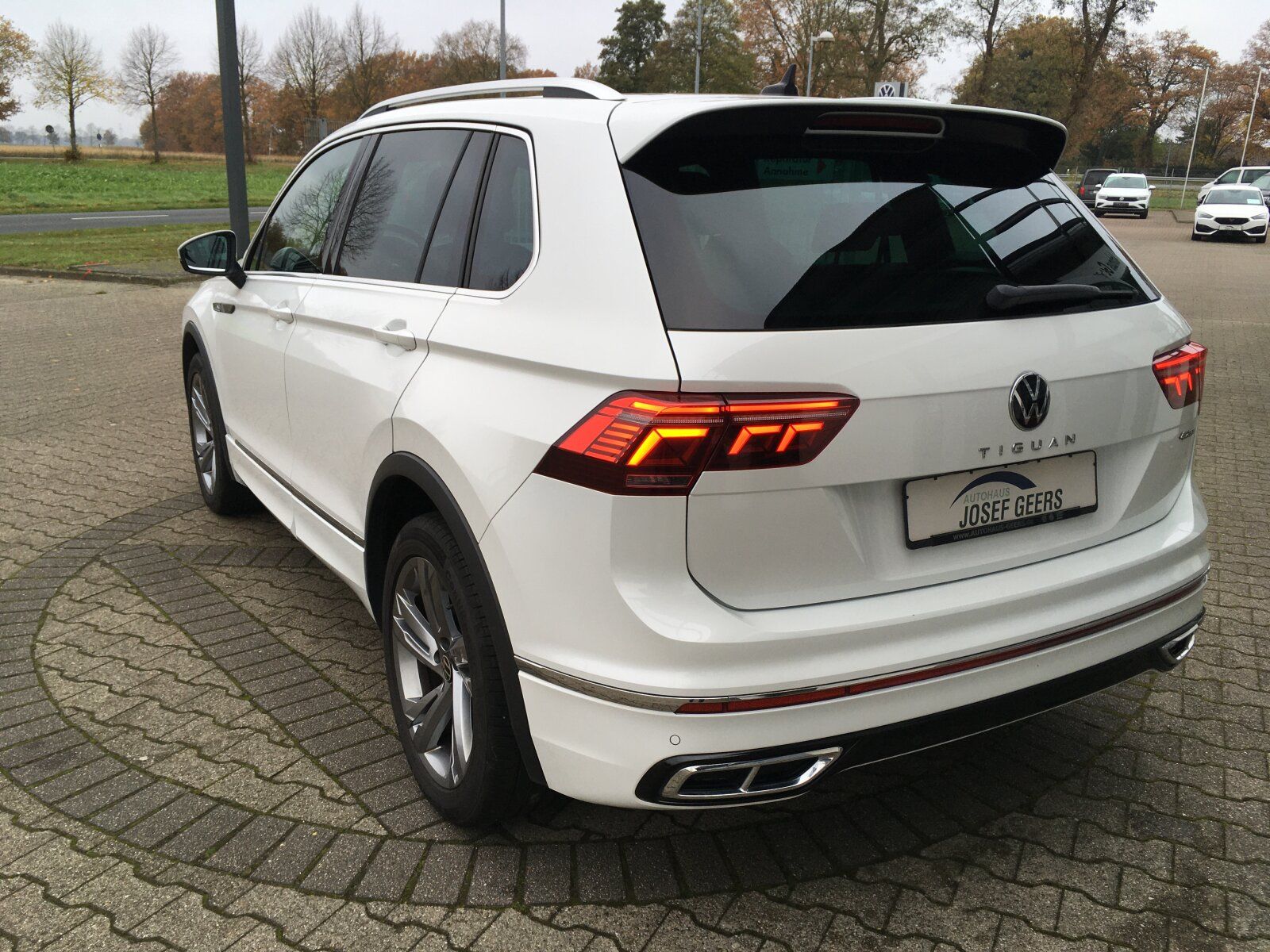 Volkswagen Tiguan R-Line 2.0 TDI 4Motion Leder+Soundsystem+