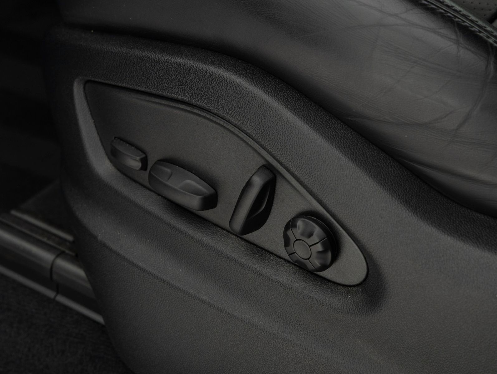Porsche Cayenne E-Hybrid - BOSE - Pano - Lenkradheizung