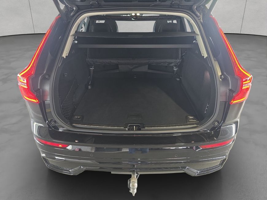 Volvo XC60 B5 B AWD Plus Dark 184 kW, 5-türig
