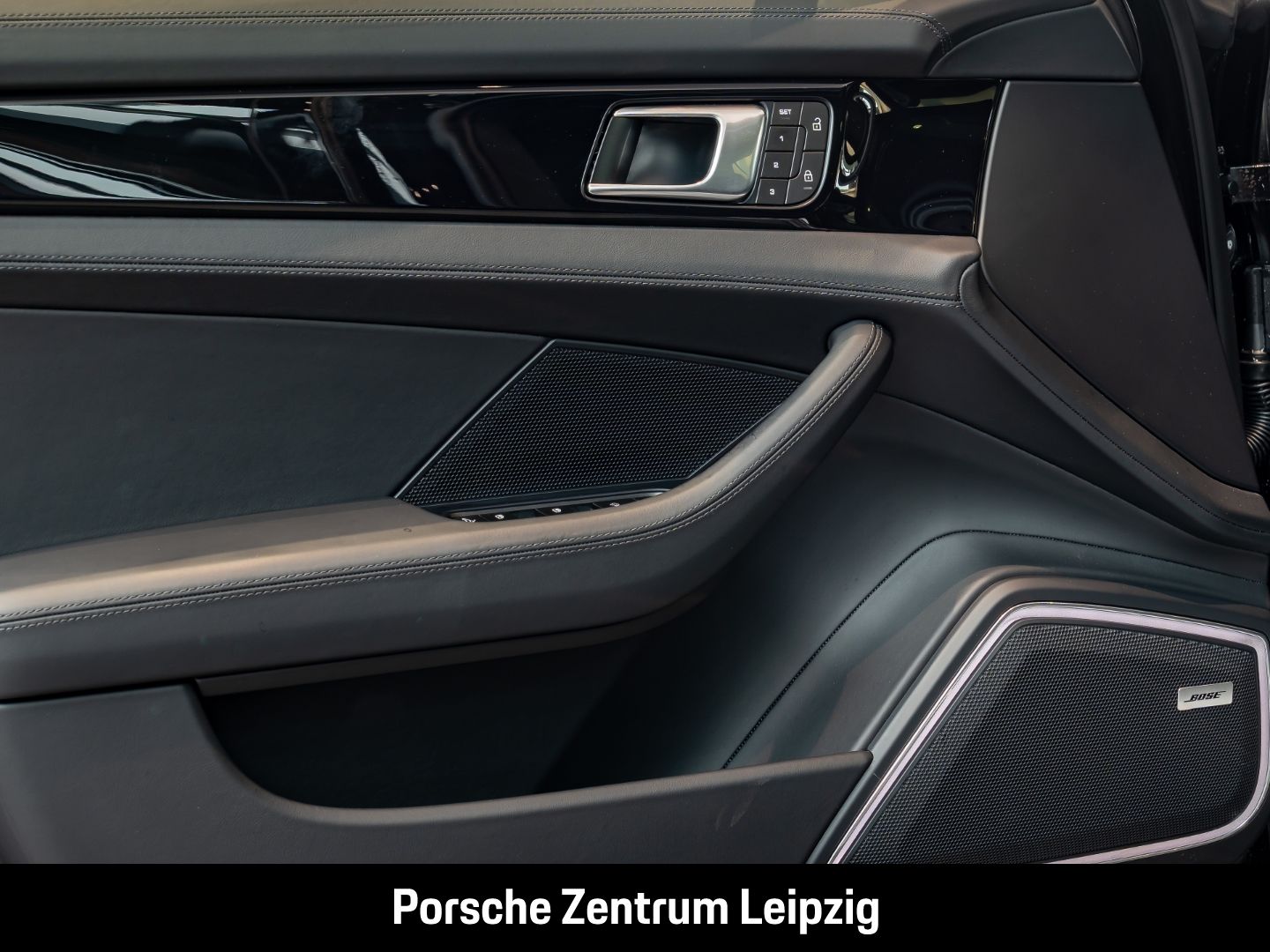 Porsche Panamera 4S E-Hybrid Sport Turismo HUD 21Zoll