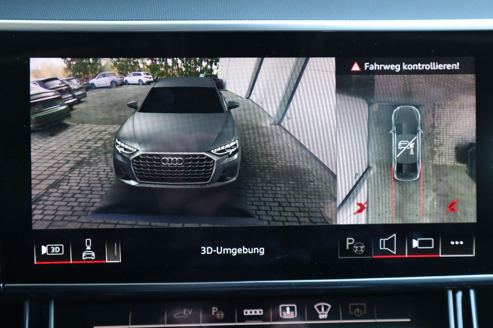 Audi A8L 60 TFSIe lang exclusive M.25/BLACK-P./S-LINE" → "Audi A8L 60 TFSIe lang exclusive S-LINE - Samsaru's Car Outlet
