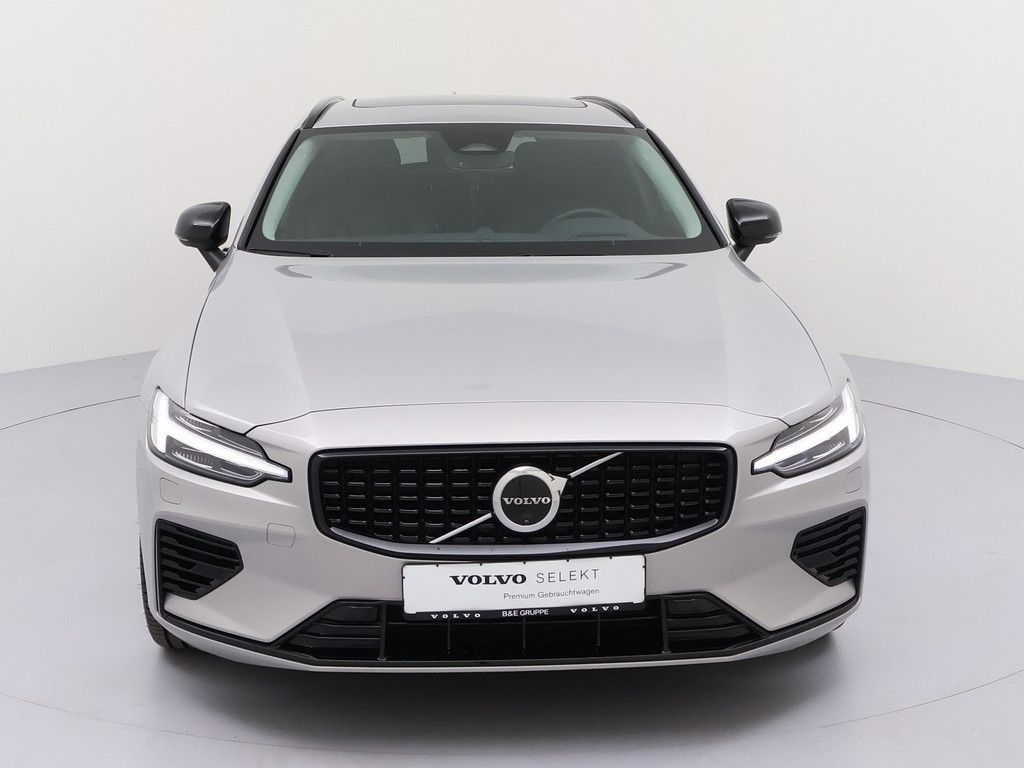 Volvo V60 T8 Ultra Dark Recharge Plug-In Hybrid AWD