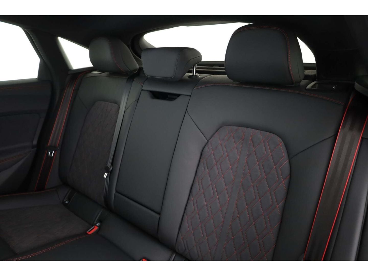 Audi A5 Limousine e-hybrid quattro S line B&O/HUD/LED