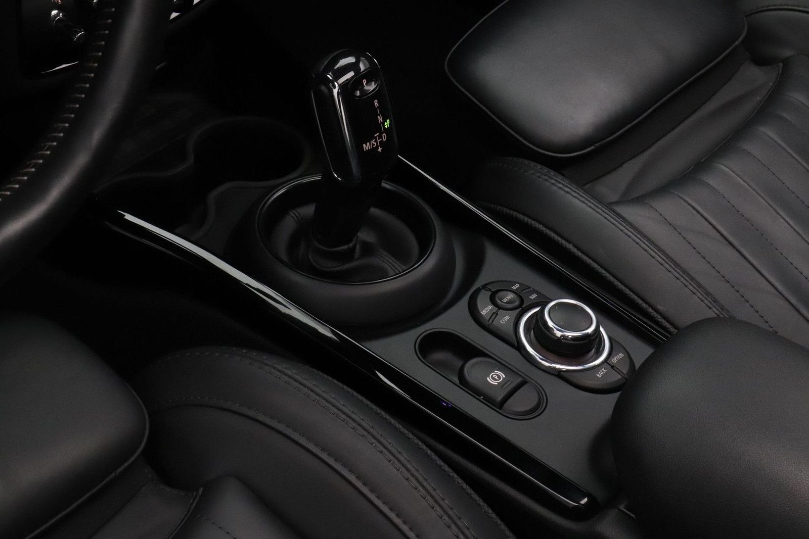 MINI John Cooper Works Clubman Mini 2.0 JCW ALL4 - Samsaru's Car Outlet