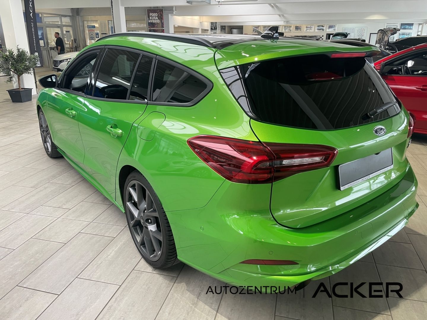 Ford Focus ST X Turnier 2.3 AT Pano/aAHK/ACC -34%*