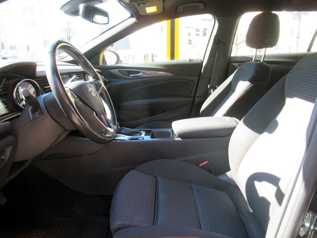 Opel Insignia ST 1.5D Aut.Business - Samsaru's Car Outlet