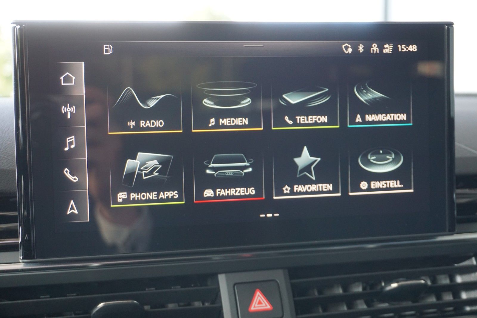 Audi A4 Avant 40 TDi S tronic S line - Samsaru's Car Outlet