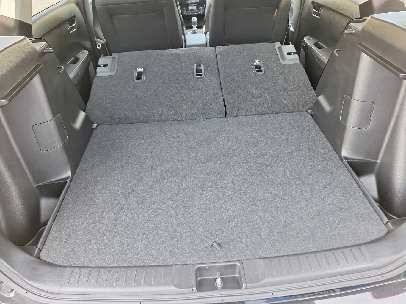 Suzuki Vitara 1.4 Mild-Hybrid Comfort - Samsaru's Car Outlet