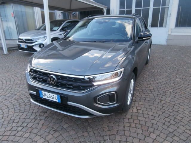 Volkswagen T-Roc 1.5 TSI OPF DSG Life" → "Volkswagen T-Roc 1.5 TSI Life - Samsaru's Car Outlet
