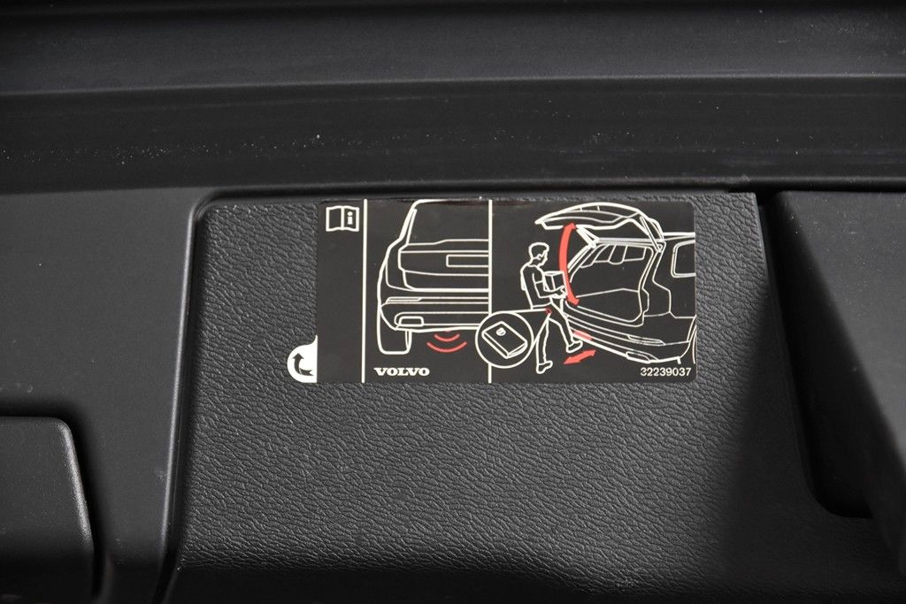 Volvo XC60 T6 AWD Recharge - Samsaru's Car Outlet
