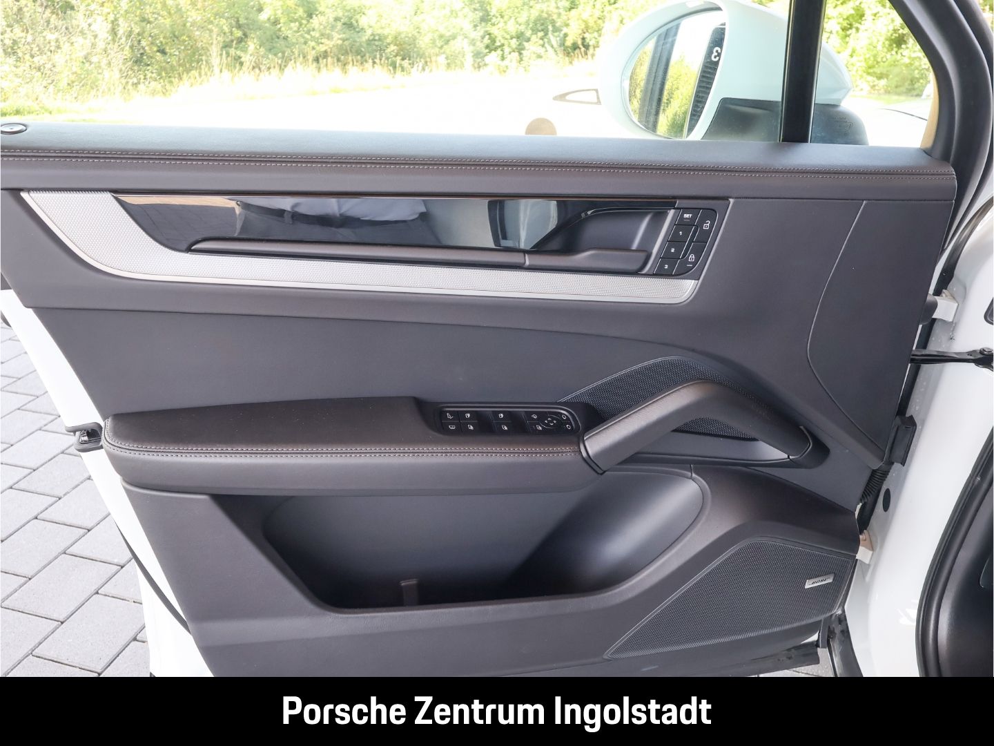 Porsche Cayenne E-Hybrid, Panorama, Luftfederung, Surrou