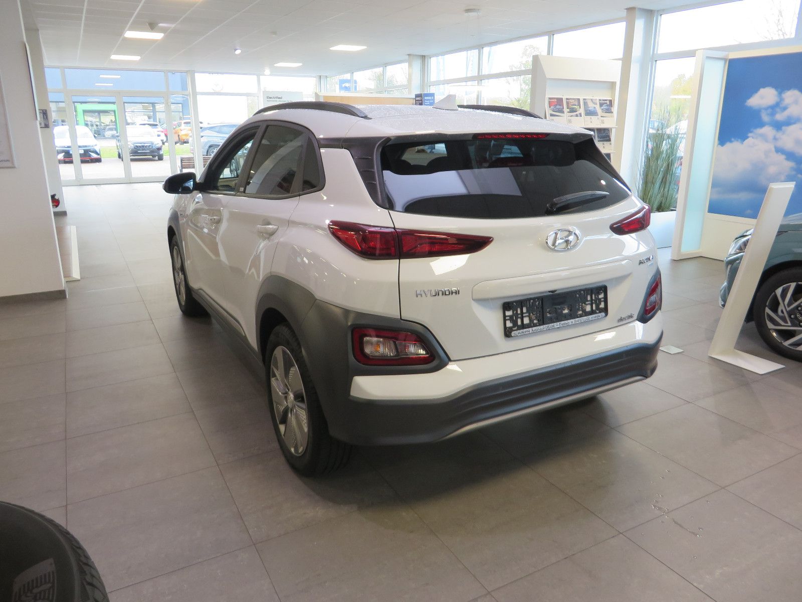 Hyundai Kona EV Advantage - Samsaru's Car Outlet