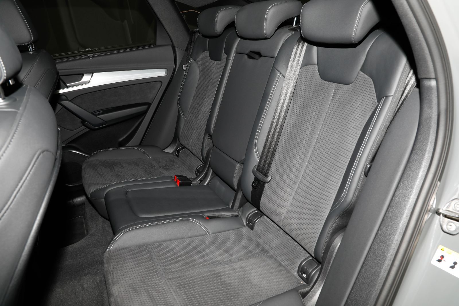 Audi Q5 Sportback 40 TDI quattro S tronic S line AHK