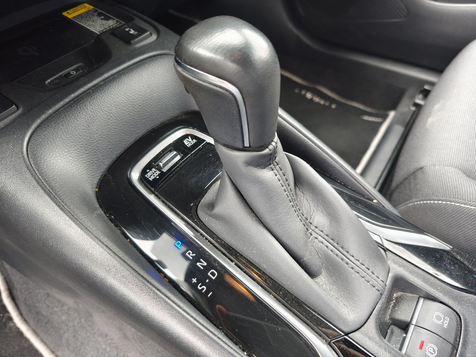 Toyota Corolla Touring Sports 2.0 Hybrid Team D *Allwet - Samsaru's Car Outlet