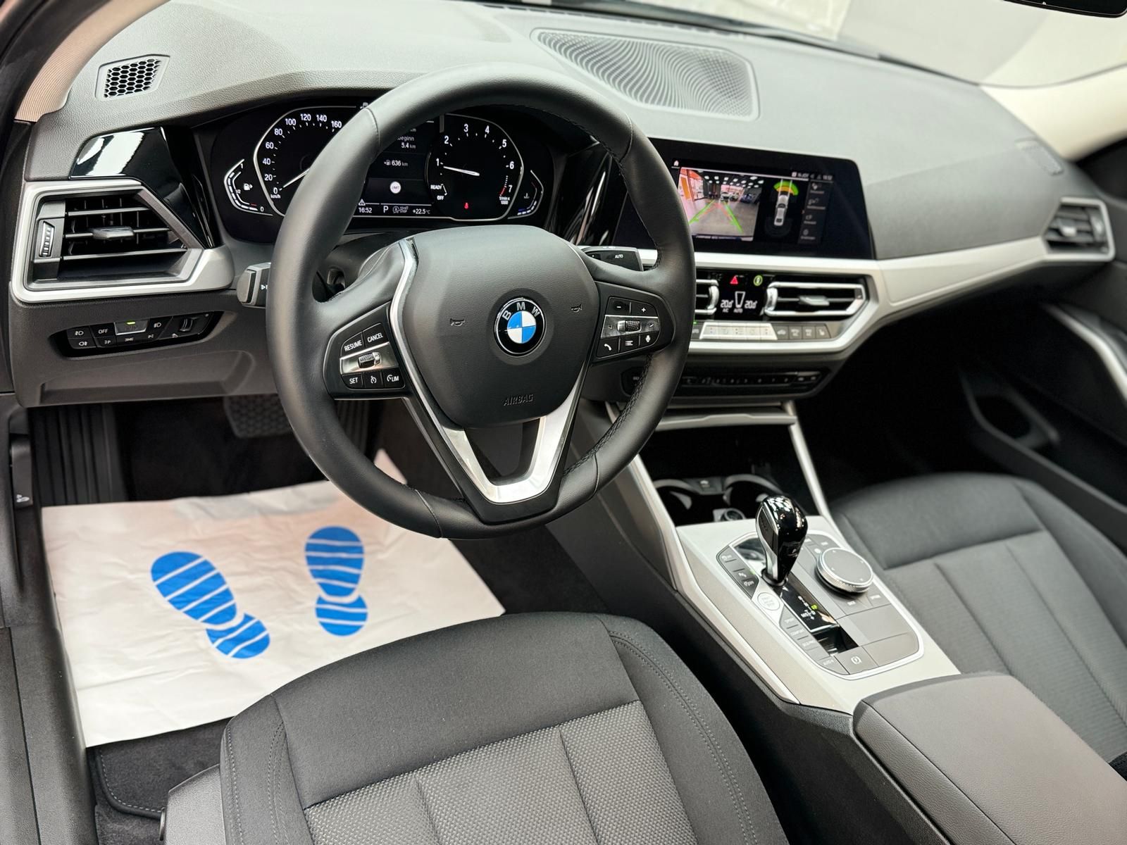 BMW 320i Advantage - Samsaru's Car Outlet
