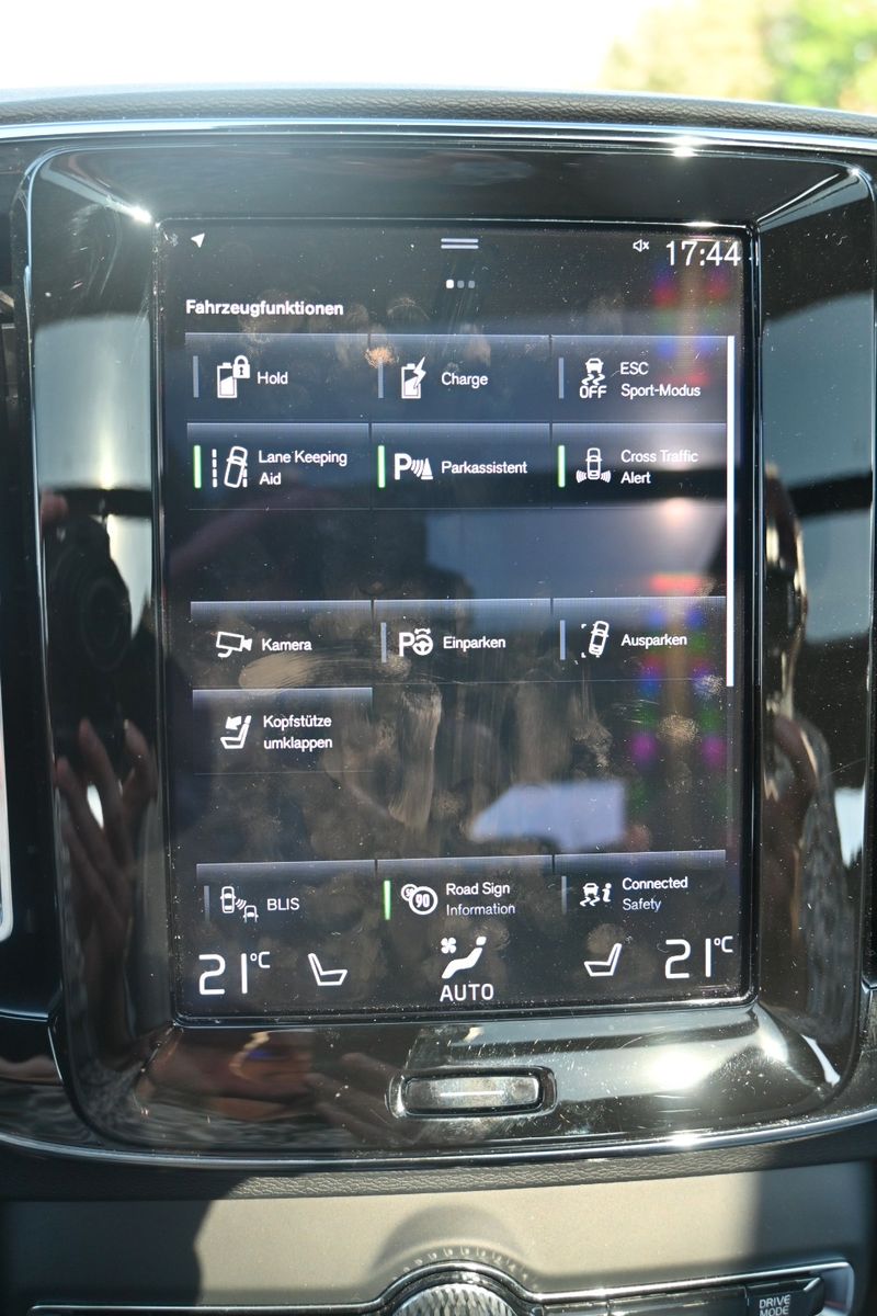 Volvo XC40 Ultimate Dark T5 PHEV Ultimate*360°*PANO*