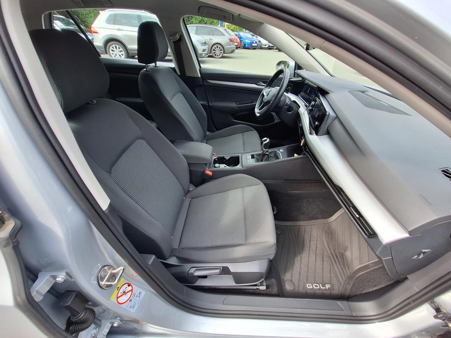 Volkswagen Golf 1.0 TSI - Samsaru's Car Outlet