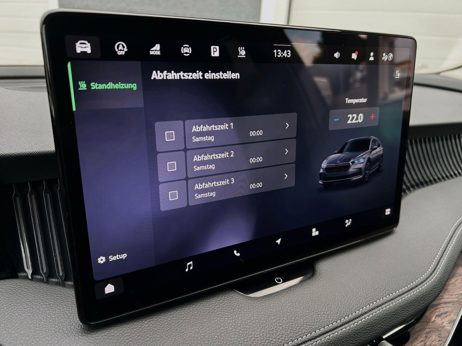 Skoda SUPERB COMBI 4x4 L&K*STHEIZ*VOLL*GARANTIE-2030*