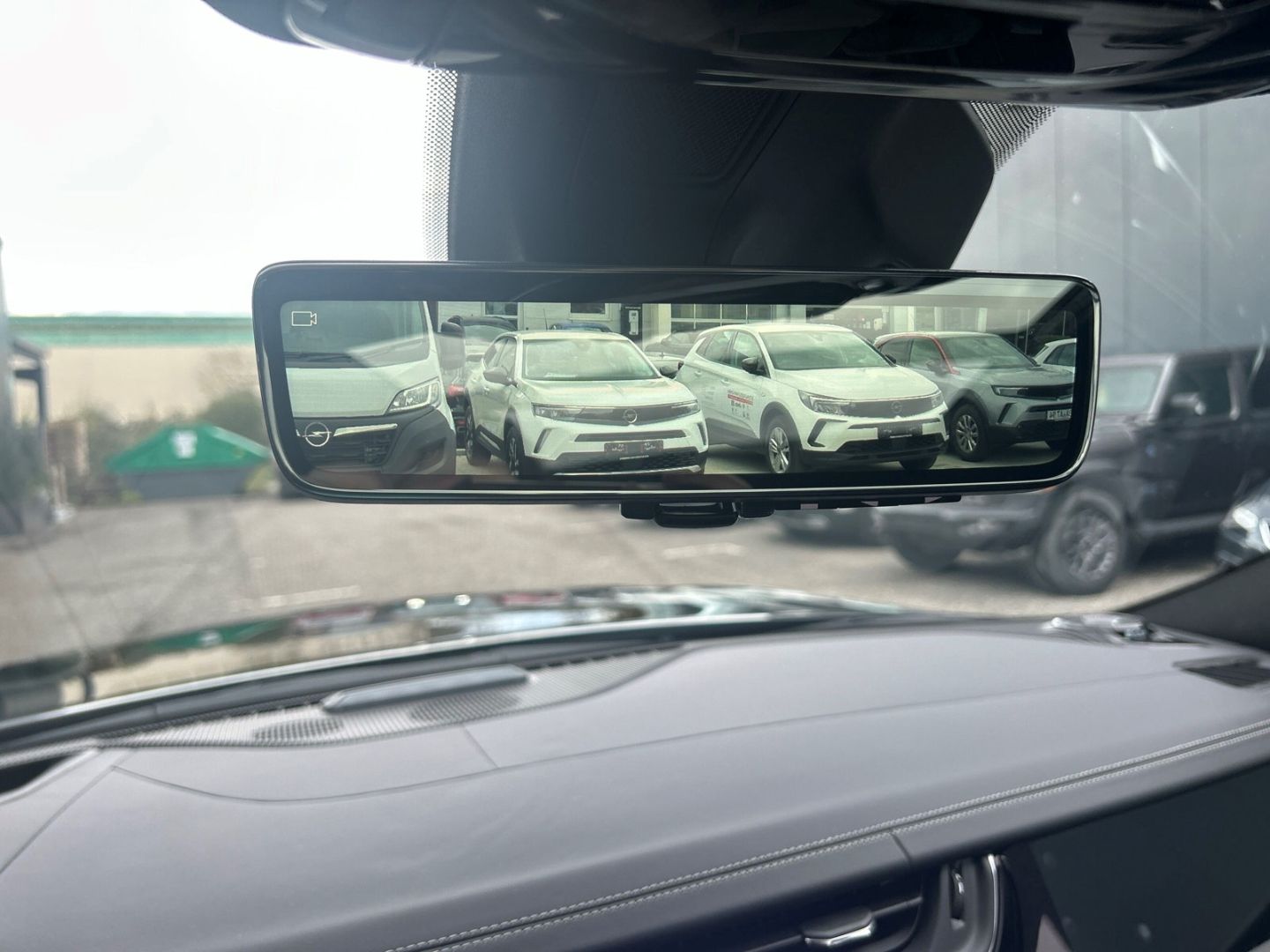 Jeep Grand Cherokee 4xe Overland HUD Navi Leder AHK