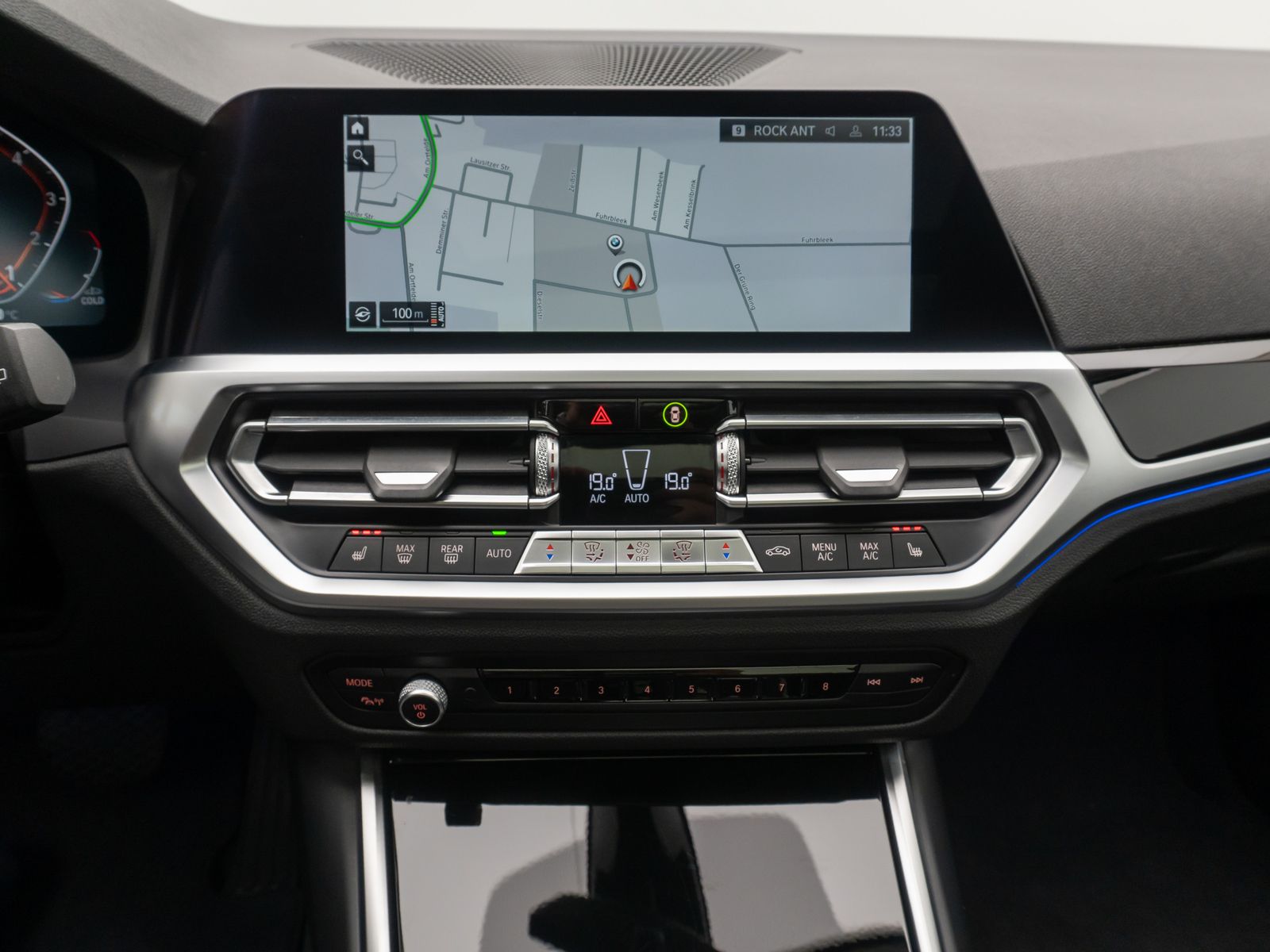 BMW 330i Sport Line - Samsaru's Car Outlet