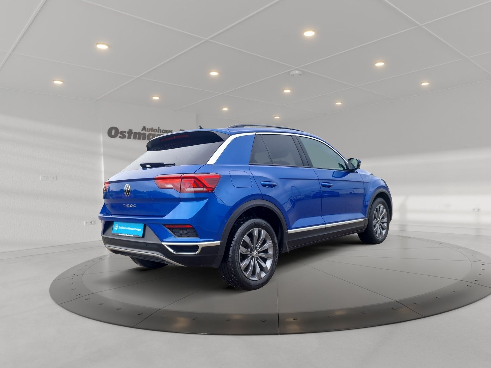 Volkswagen T-Roc 1.5 TSI Sport - Samsaru's Car Outlet
