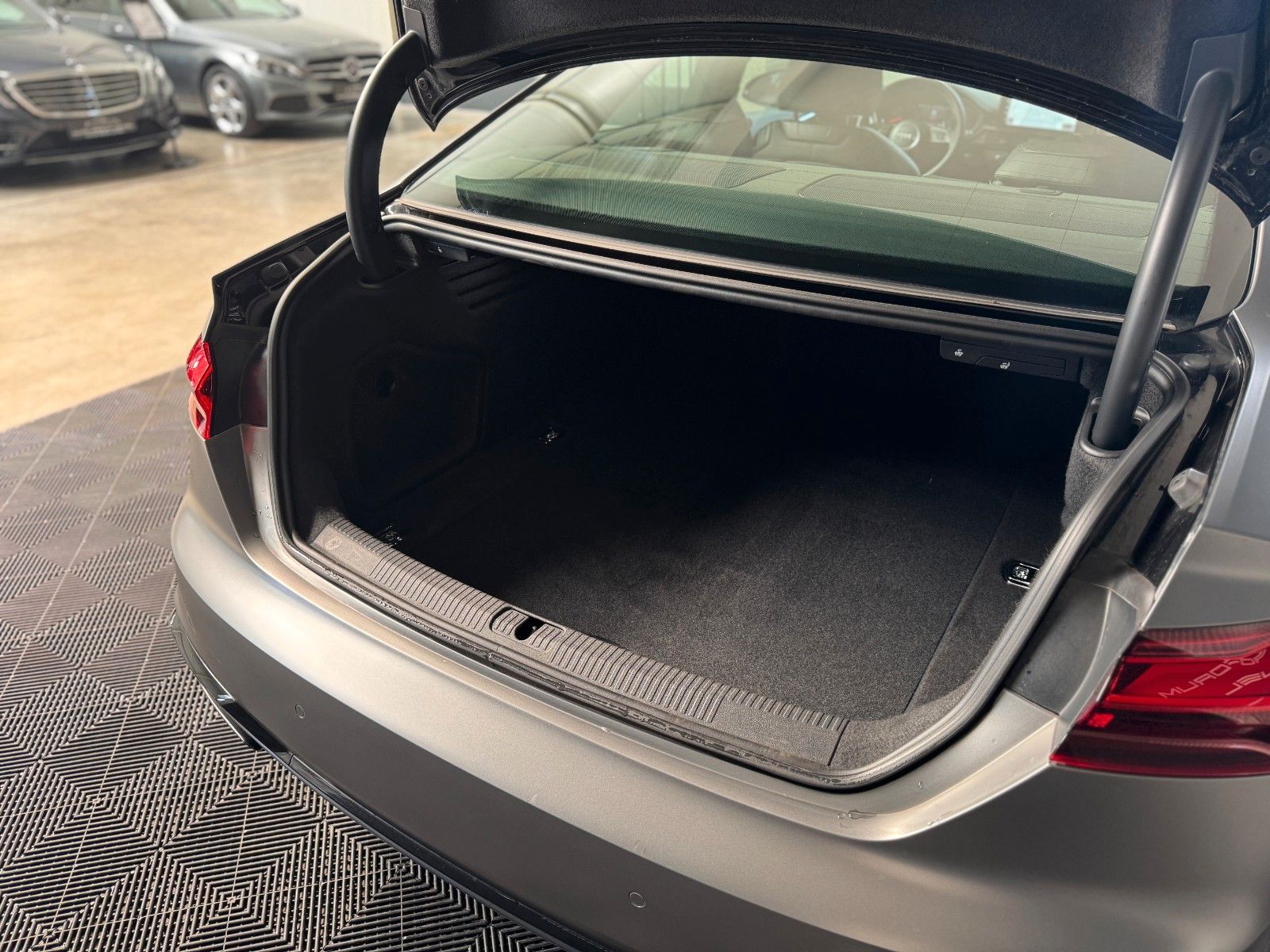 Audi A5 Coupe 40 TDI quattro S line-KAMERA-8XBEREIFT